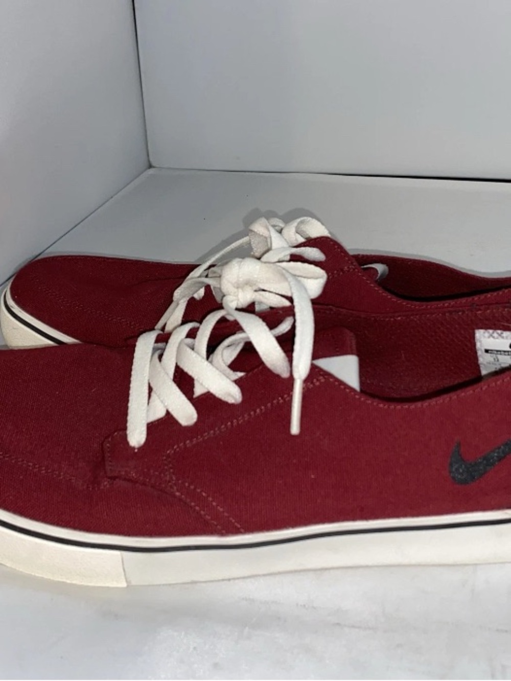 GOOD Nike Men’s SB Skateboard Dark Red Canvas Shoes Size 13 - Picture 3 of 10